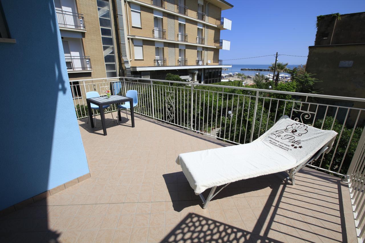 Hotel La Perla Bellaria-Igea Marina Buitenkant foto