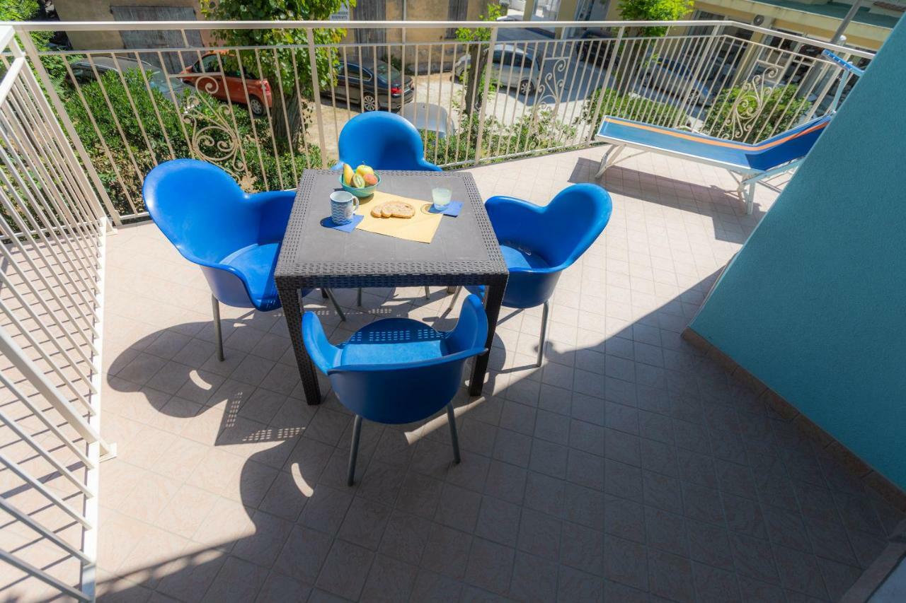 Hotel La Perla Bellaria-Igea Marina Buitenkant foto