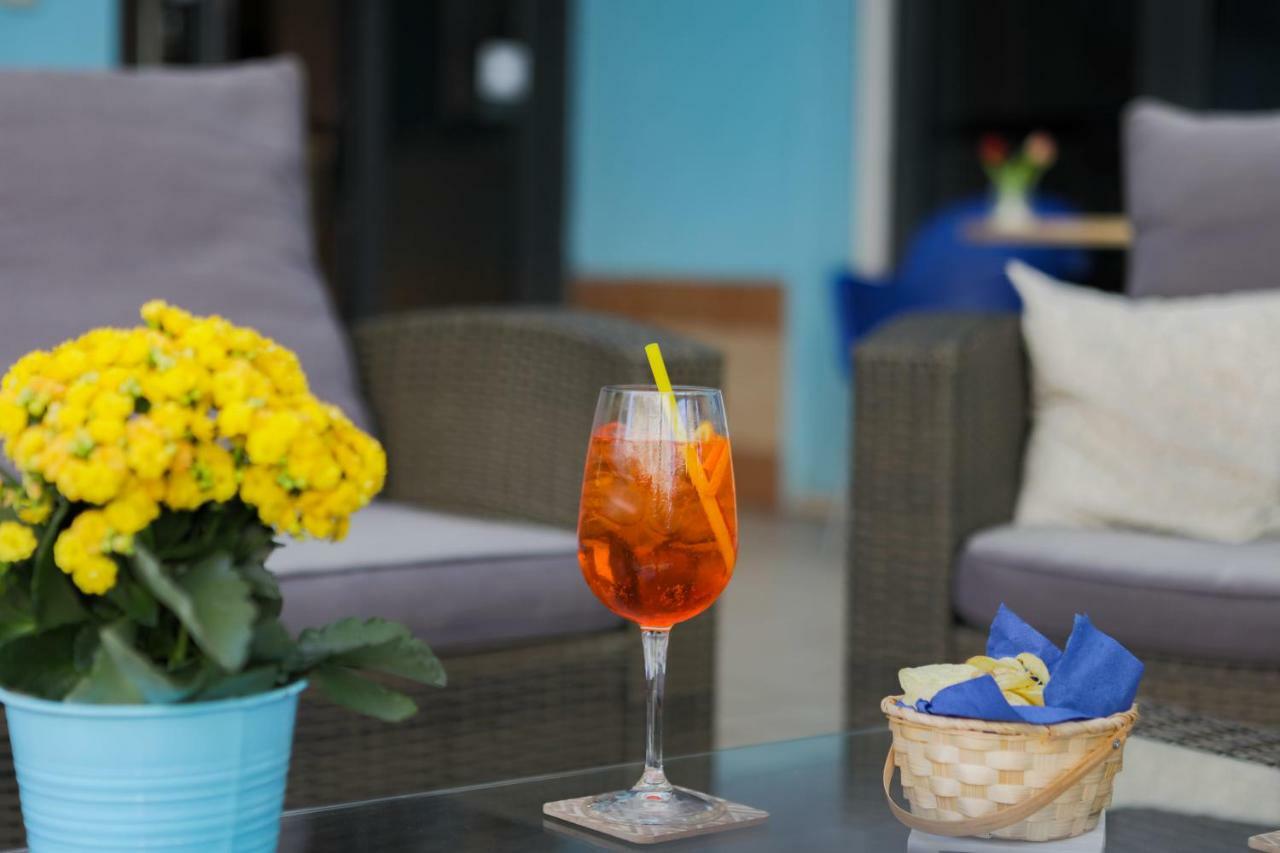 Hotel La Perla Bellaria-Igea Marina Buitenkant foto